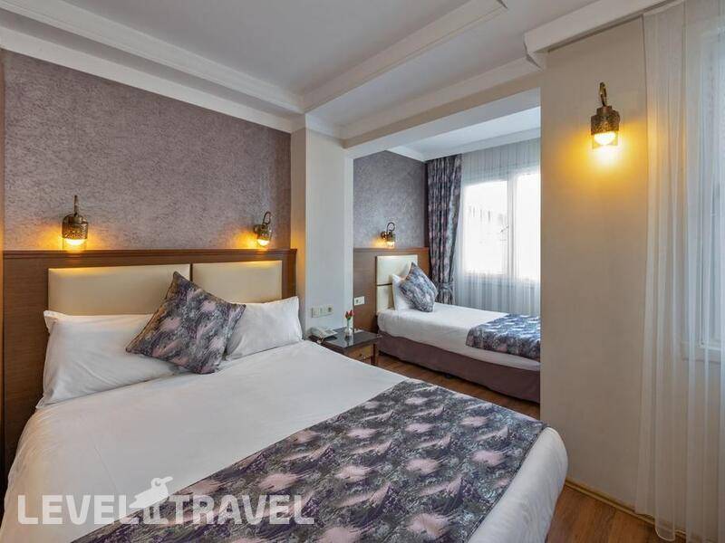 Фотография Aristocrat Hotel