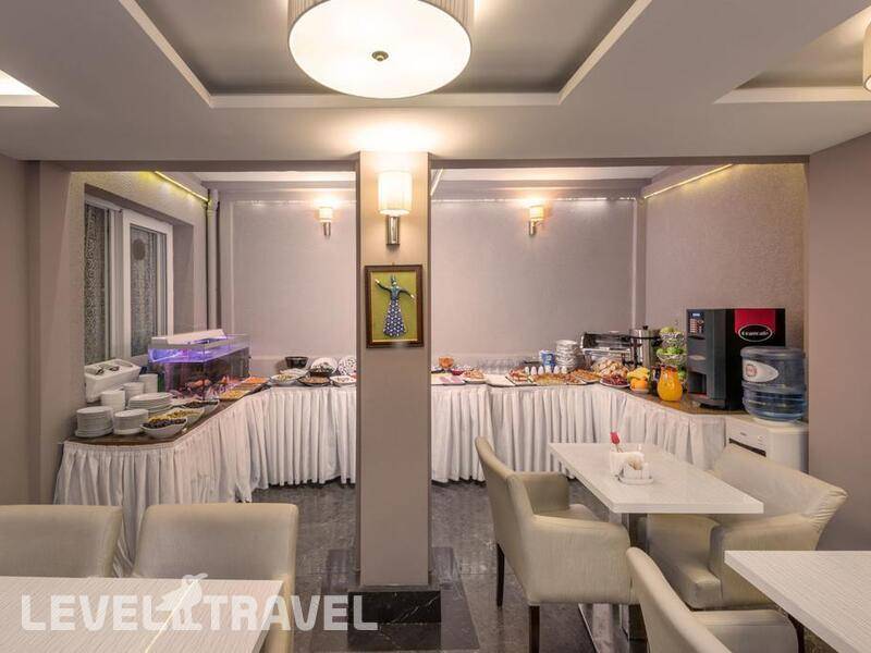 Фотография Aristocrat Hotel