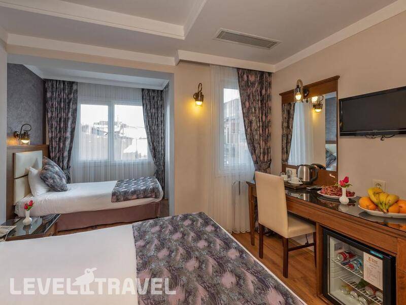 Фотография Aristocrat Hotel