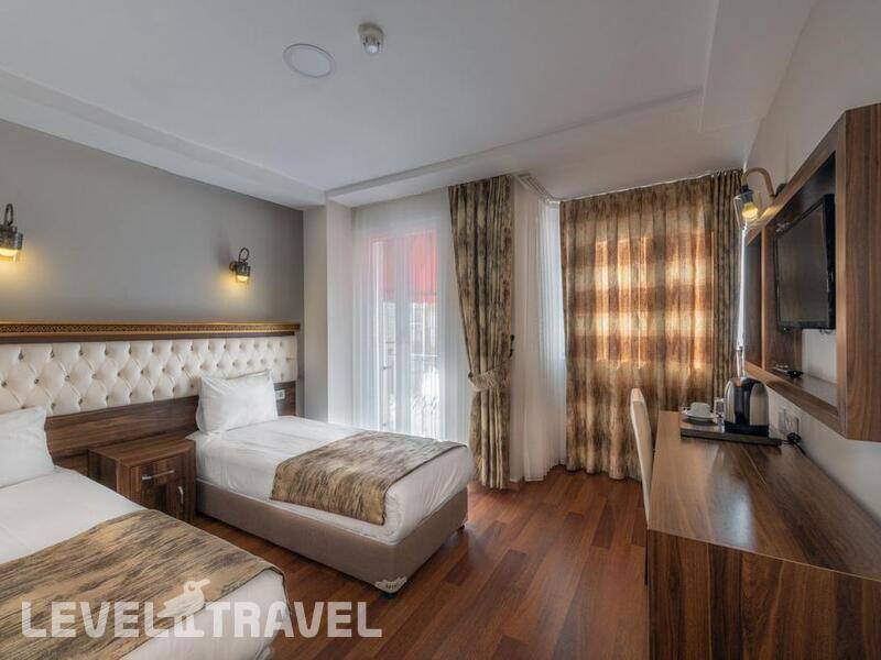 Фотография Aristocrat Hotel