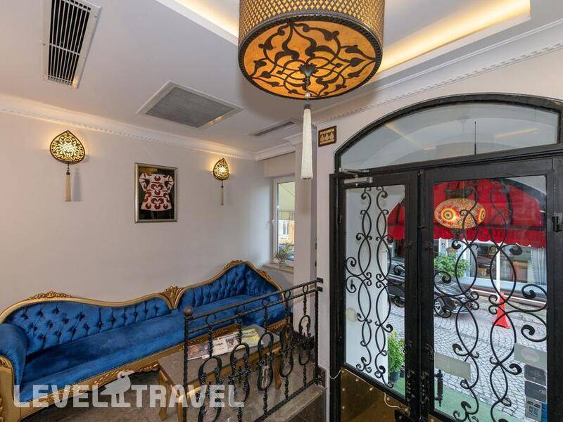 Фотография Aristocrat Hotel