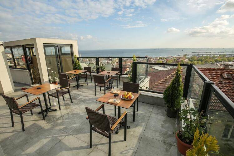 Artika Hotel