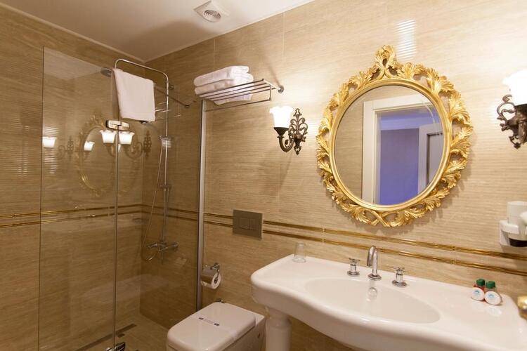Aspen Boutique Hotel