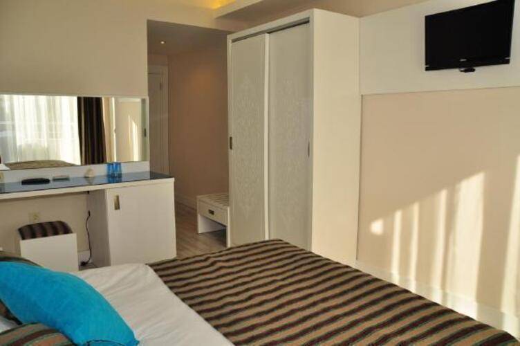 Aura Boutique Hotel