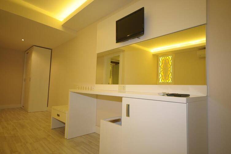 Aura Boutique Hotel