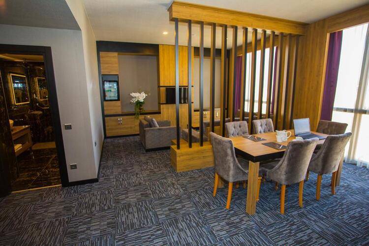 Sky Business Hotel