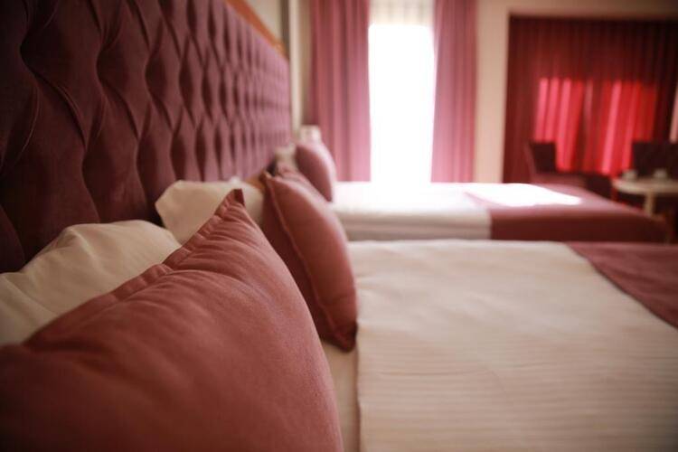 Black Pearl Hotel