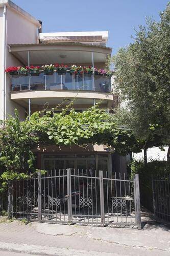 Apartments Egon