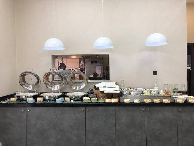 Time Express Hotel Al Khan Sharjah