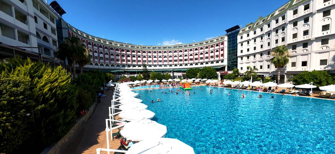 Grand Cortez Resort Hotel (Ex. Bayar Family Resort Hotel&Spa)