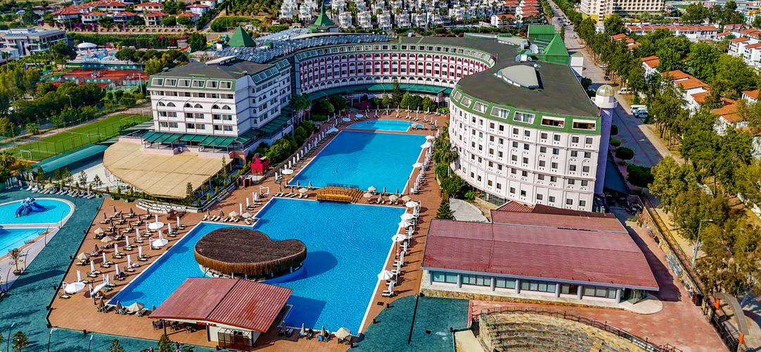 Grand Cortez Resort Hotel (Ex. Bayar Family Resort Hotel&Spa)