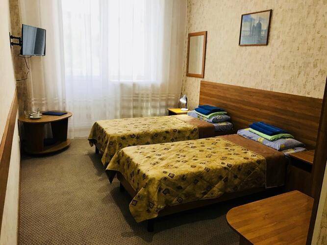 Отель Империал