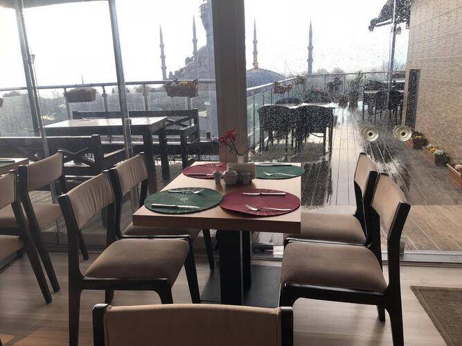 Lapis Inn Hotel & Spa (Ex. Ambassador Hotel)
