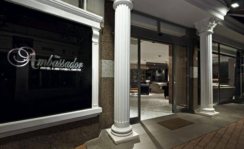 Lapis Inn Hotel & Spa (Ex. Ambassador Hotel)