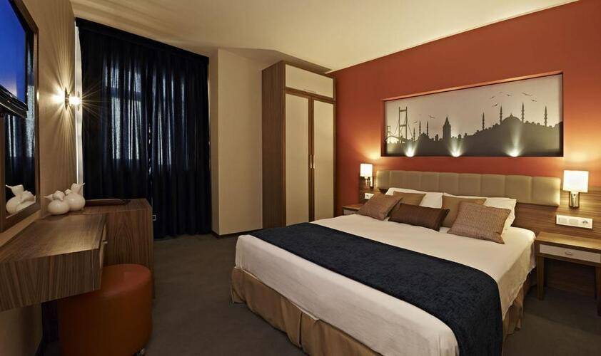 Lapis Inn Hotel & Spa (Ex. Ambassador Hotel)