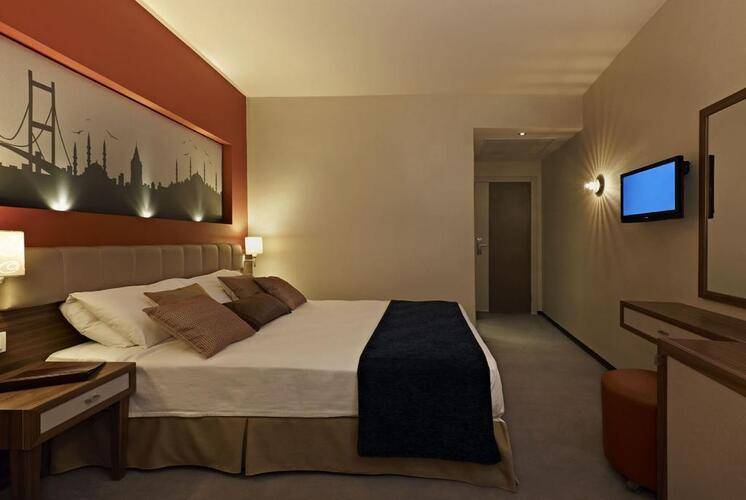 Lapis Inn Hotel & Spa (Ex. Ambassador Hotel)