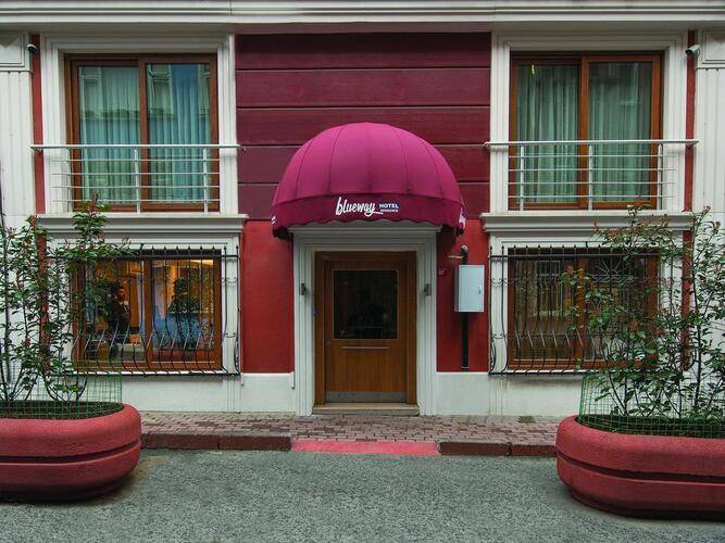Blueway Hotel & Residence