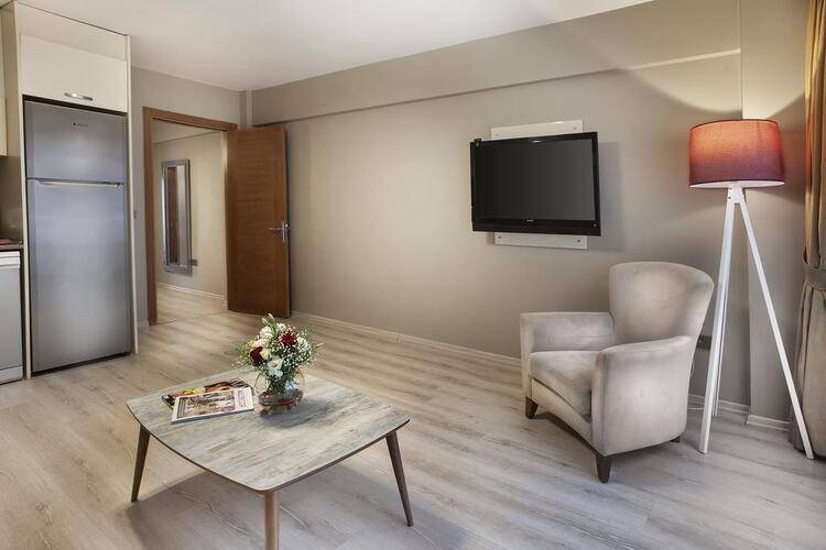 Blueway Hotel & Residence