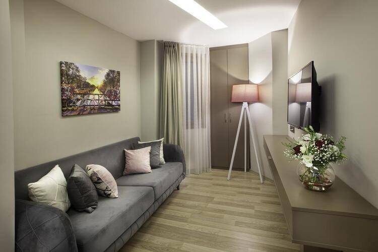 Blueway Hotel & Residence