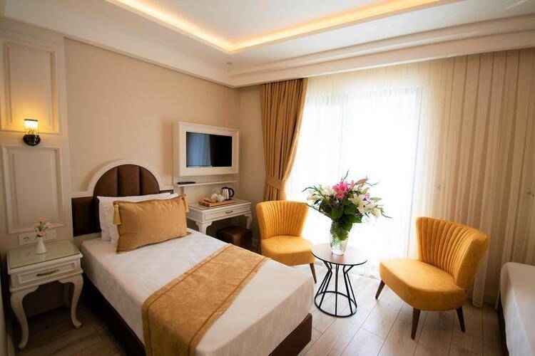 Boss Hotel
