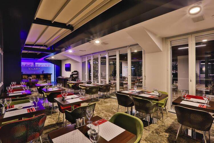 Business Life Hotel