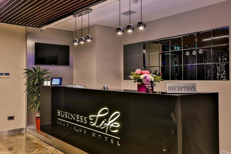 Business Life Hotel