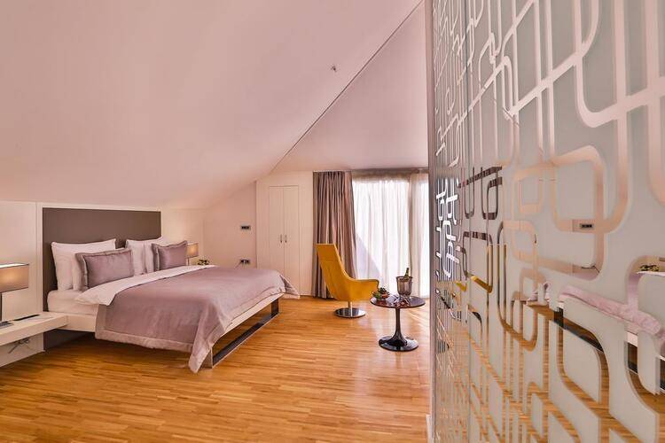 Business Life Hotel