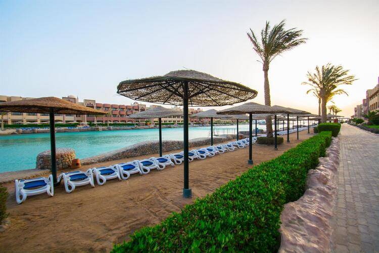 Sunny Days Resorts Spa & Aqua Park