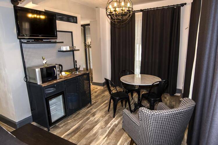 Bguest Hotel