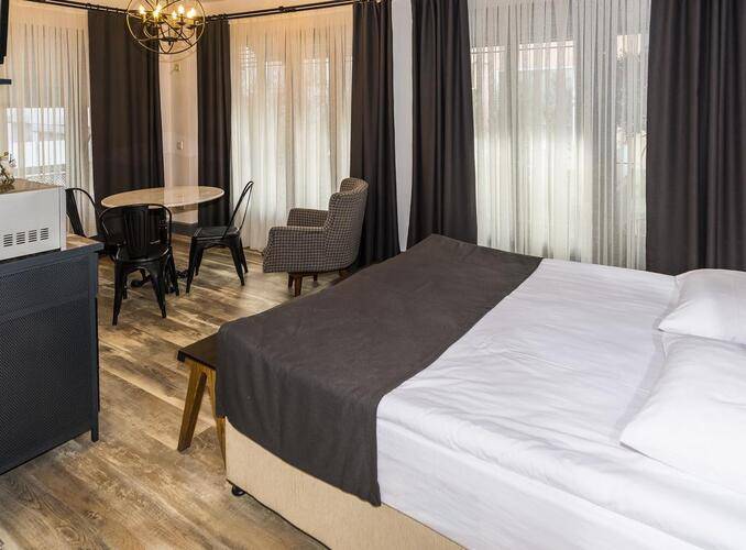 Bguest Hotel