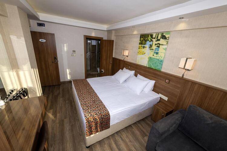 Bguest Hotel