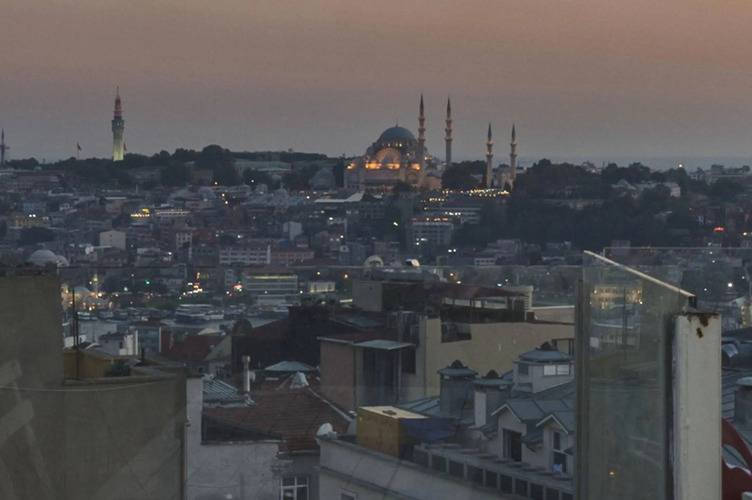 Fresia Hotel (Ex. By Murat Crown)