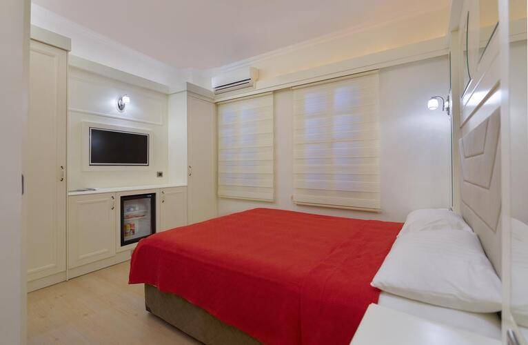 Castle Boutique Hotel