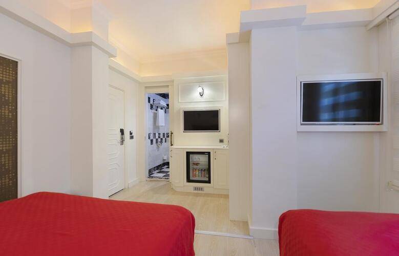 Castle Boutique Hotel