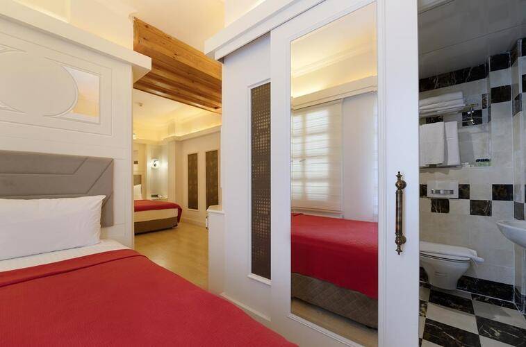Castle Boutique Hotel