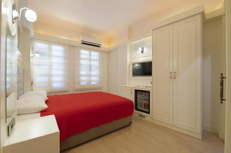 Castle Boutique Hotel