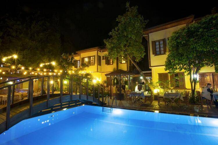 Castle Boutique Hotel