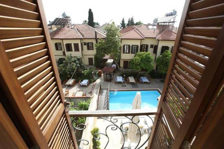Castle Boutique Hotel