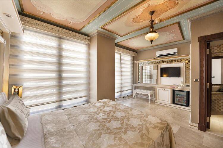 Castle Boutique Hotel