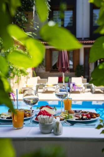 Castle Boutique Hotel