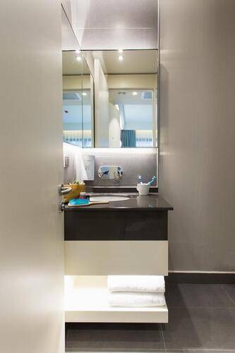 Cloud 7 Hotel