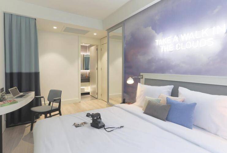 Cloud 7 Hotel