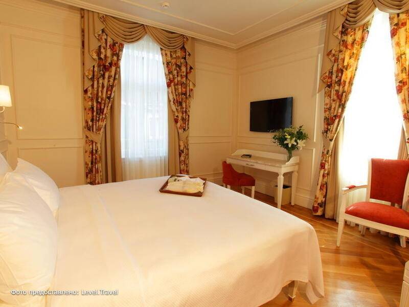 Фотография Corinne Hotel
