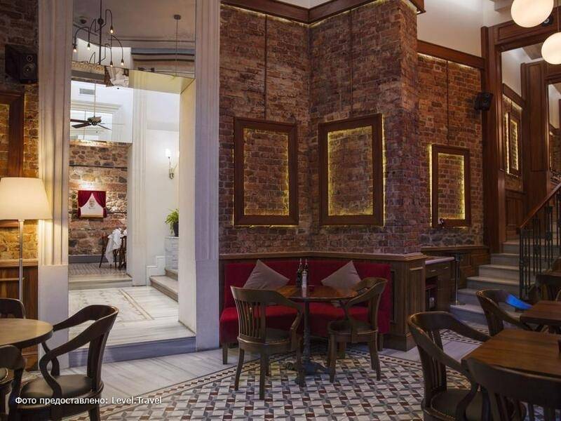 Фотография Corinne Hotel