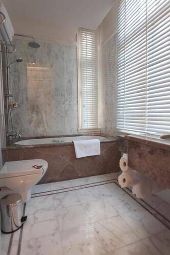 Corinne Hotel