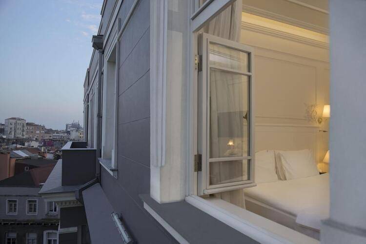 Corinne Hotel