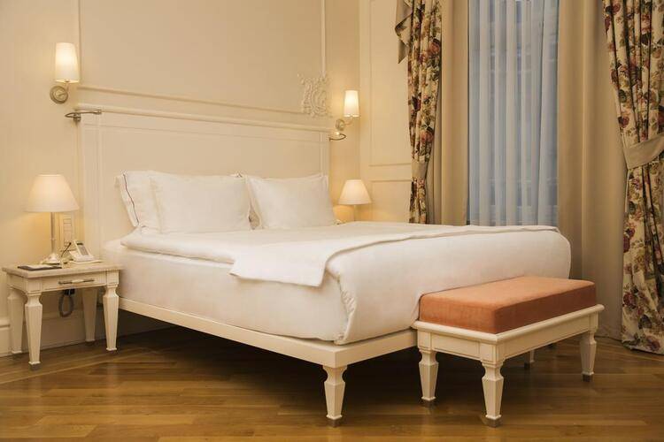 Corinne Hotel