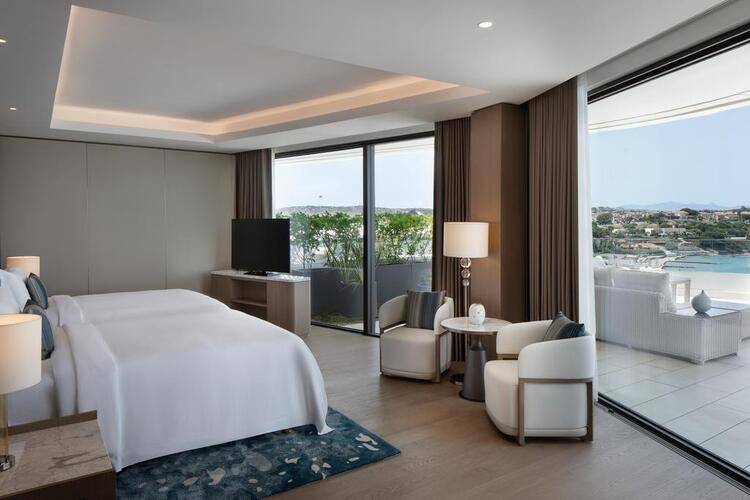 Reges A Luxury Collection Resort & Spa