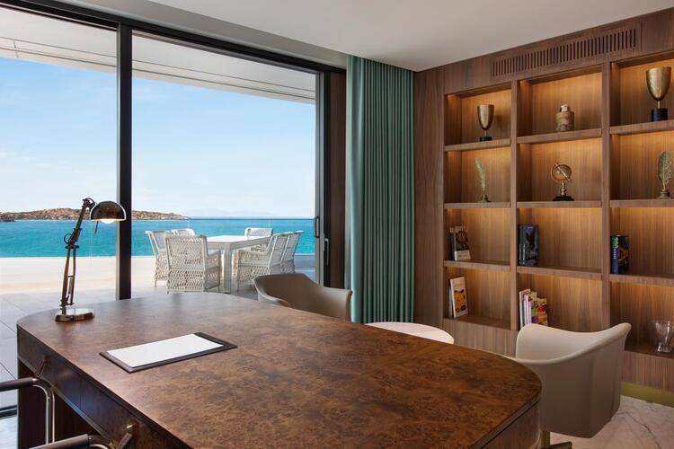 Reges A Luxury Collection Resort & Spa
