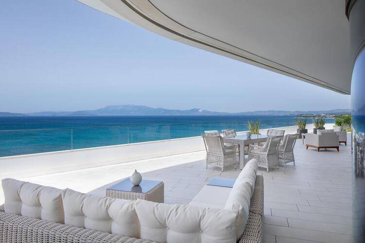 Reges A Luxury Collection Resort & Spa